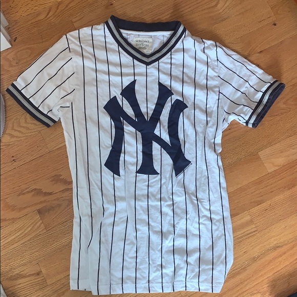 yankees women's t shirts